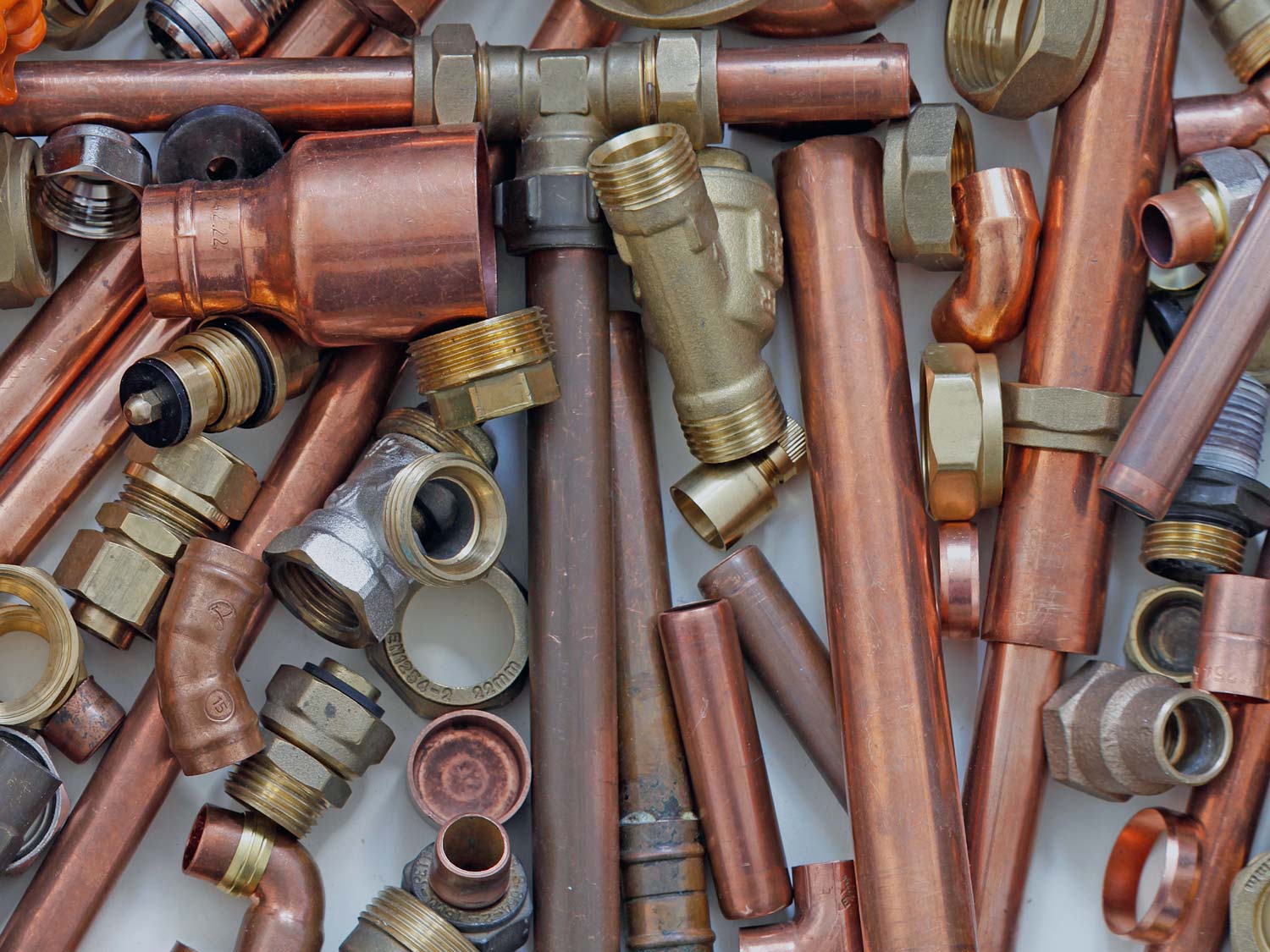 Rohrstücke aus Kupfer